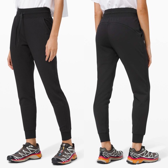 lululemon athletica Pants - Lululemon Warm Down Jogger II in Black Womens Size 6